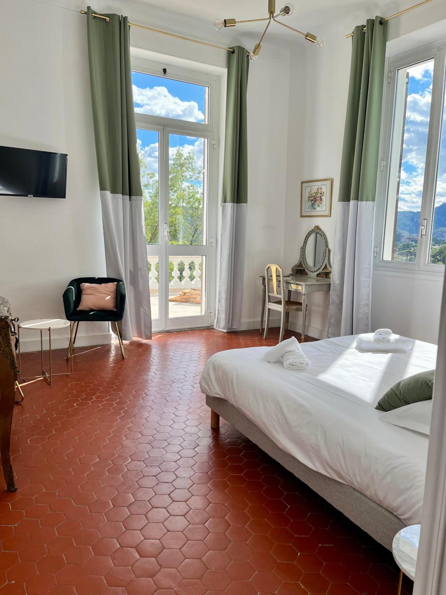 Villa Les Roches Mandelieu Kültér fotó