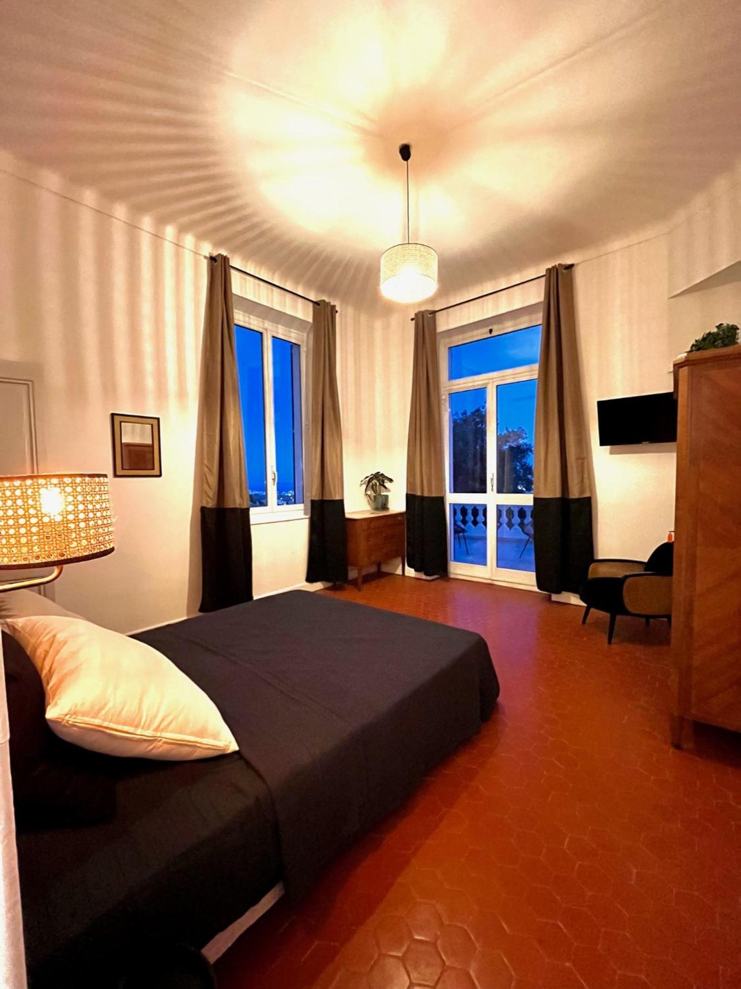 Villa Les Roches Mandelieu Kültér fotó